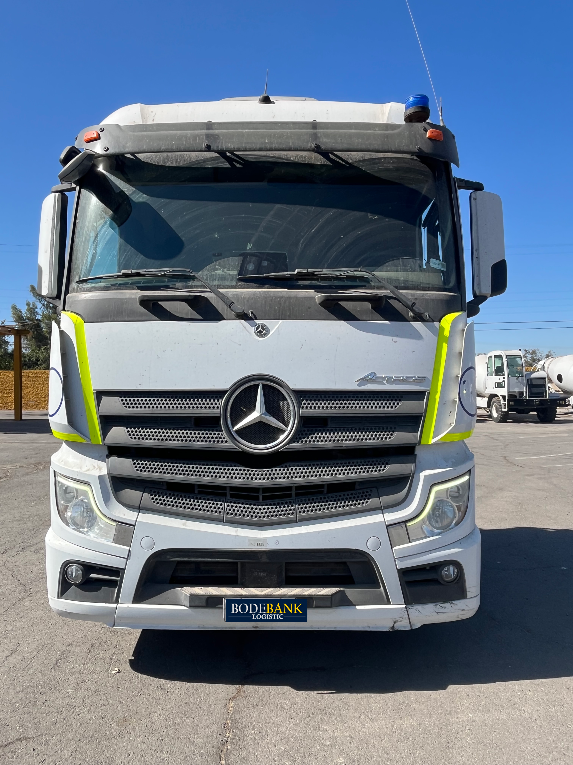 TRACTOCAMIÓN MERCEDES BENZ NEW ACTROS 2548 AÑO 2024
